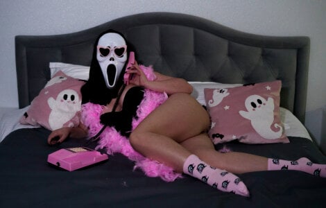 ArielGrand Happy Halloween Pic