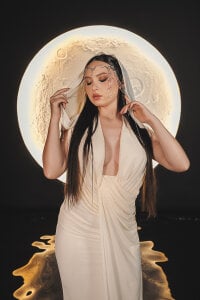 AliceHarper_ Moonlit Oracle Gambar 5