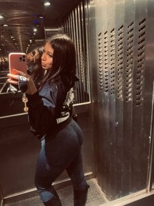 MaryLove18 Just me Εικόνα