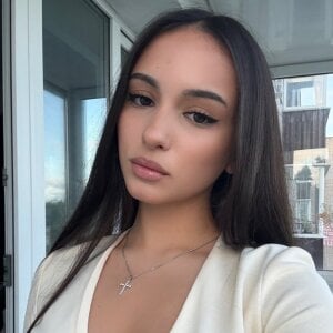 MinervaShetrawski Public Pic 2