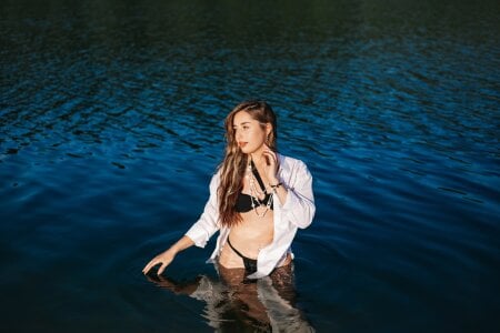 AllaScarlet I got my shirt wet Pic 4