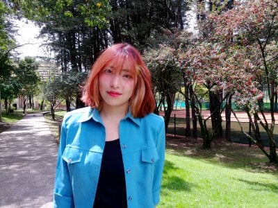 Sullyoonn Public Pic 2