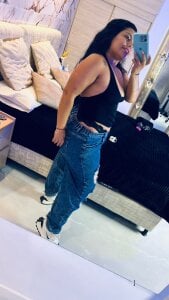 kiana_cream Loving every part of me ✨🖤 Pic