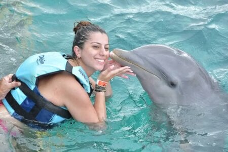 Nahiajhonson_ kullanıcısının My Favorite Place... The Beach 🌊🐬 albümü -  4 fotoğraf