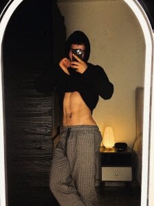 naughtysalomon__ kullanıcısının Sexy Andy albümü -  3 fotoğraf