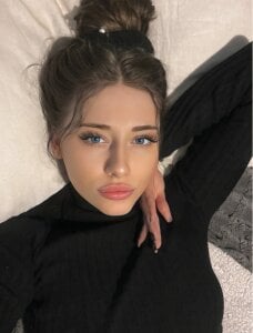 NatashaRedX Public  2. fénykép