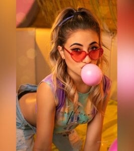 Sweet blonde de amy_ker_m  3 photos