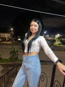 Sara_Bloom Public Pic 5