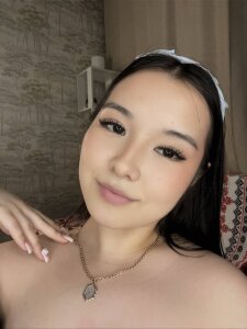 AlberthaEscue mini princess Pic 4