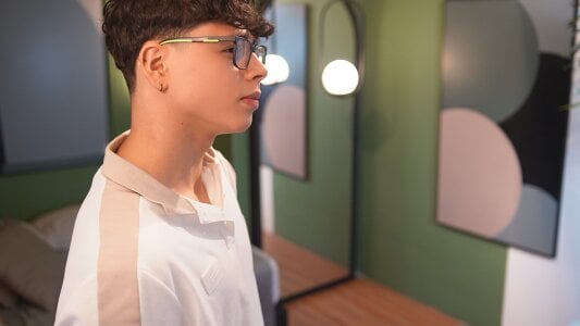 A boy from your dreams 🤍 de Ethan_occonor  3 photos