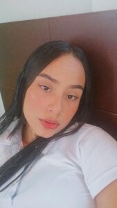 sheyla_sweet18 Public Pic 4