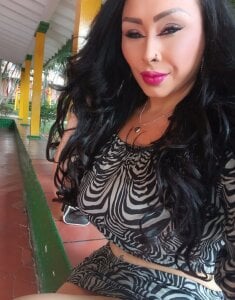 Rubi_Love_ your lips on my neck awaken my desires..❤️‍🔥💝🫦😈🥵 Pic 2