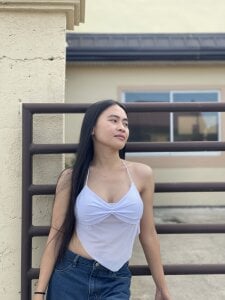 prettyasianjas White top Pic 2