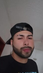 HotThreesoomePublic Bild