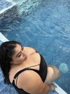 Sun and pool day de mia_joshua  3 photos