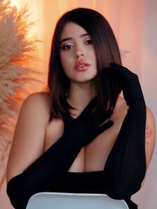 AlannaFoxx forbidden beauty Poză 3