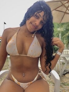 chleo_rosse 👙🤍 Hình 2