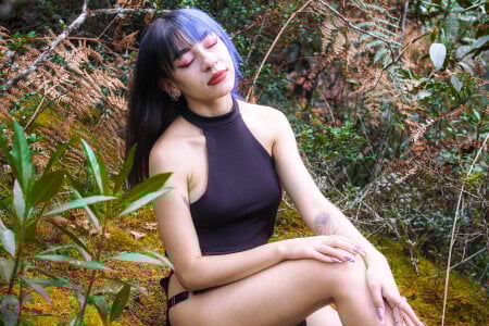 Anne_Dark Public Pic 7