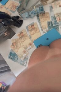 AliciaNinfetinha Public Pic 9