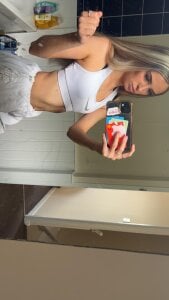 Angelloverxo Public Gambar 8