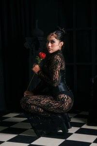 nicolle_pierce Dark Elegance🖤 Pic