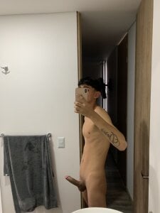 IC3_B0Y Public Billede