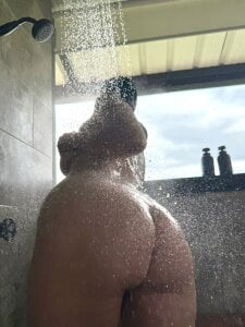 im_alejandra_ Wet booty💕🔥💦 Pic 2