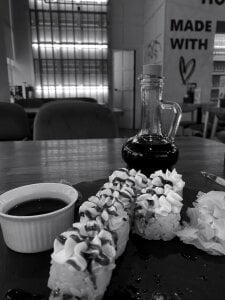 AngelenaCrittendon a short excerpt from the weekend টি ছবি