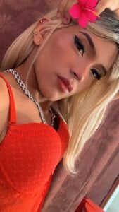 queen de Tiny_Ashley  2 Imagens