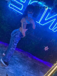 Queen-Roose Public Pic 6