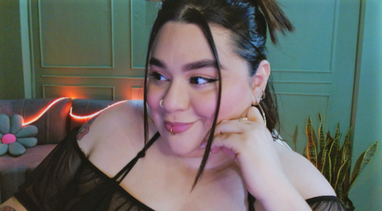 tiffany_laurens LOOK AT ME Pic 2