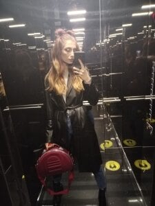 AnyaLobb Public Pic 9