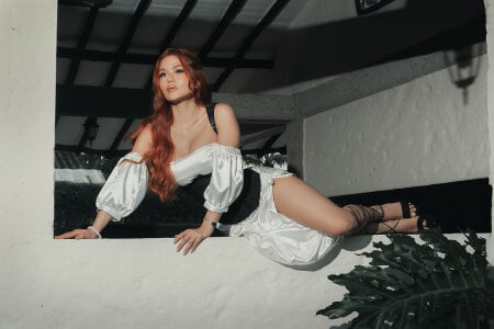 DakotaGrey_ 𝑩𝒆𝒚𝒐𝒏𝒅 𝒕𝒐 𝒃𝒆𝒂𝒖𝒕𝒚 Fotografie 2