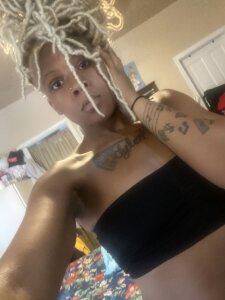 Munchonyummy Just because 😼💚 Pic 5