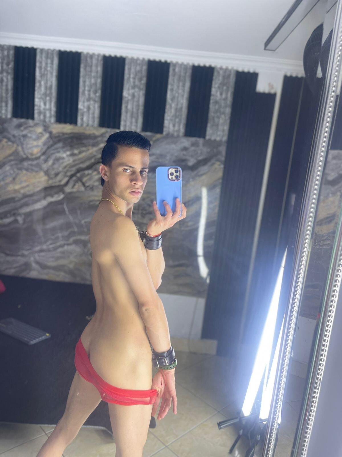 Axel-Bigcock Trending Pic 4375