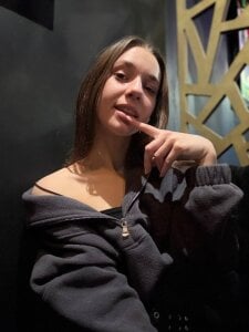 PetraHambelton rest Pic 4