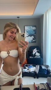 Hannah_skye69: Public ( 5 фото)