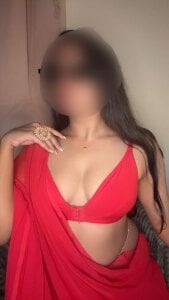 ItsRuby_05 Saree 🥵 Foto