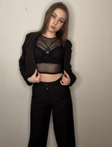 LorileeRuetz Public Εικόνα 3