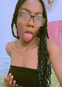 Jazmin040_ Public Pic