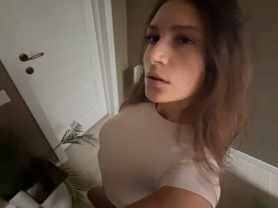 ValeryRoyale just me Pic 2