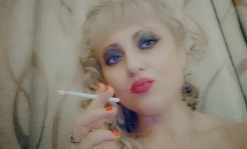 xHot_Amazonq Public Pic