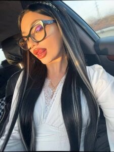 LisaRaee Chill but Kinda Sexy Immagine 