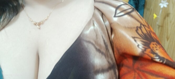 Beauty_Queen_Soniya fuck me boys😘🤩😇 Pic 3