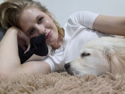 NinaMeaden jess home photos Pic 2