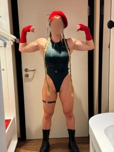 exploring_astridPublic Bild