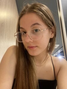 MelanieTwice Megan Pic 5