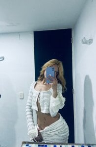 emily_pons Public Pic 3