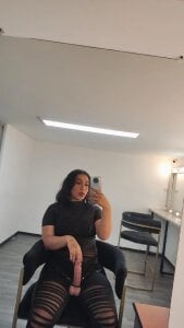 Carolina_Arias Don't follow me for pleasure... do it because you can't resist anymore. Pic