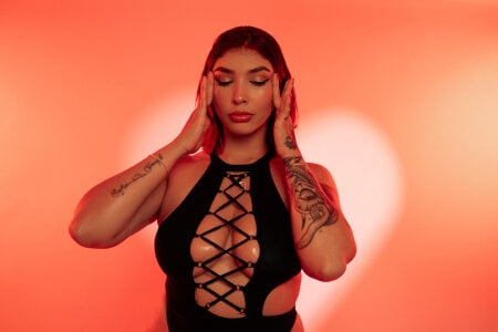 Alana_2916_ kullanıcısının VALENTINE DAY ♥️ 🔥🔥 albümü -  2 fotoğraf